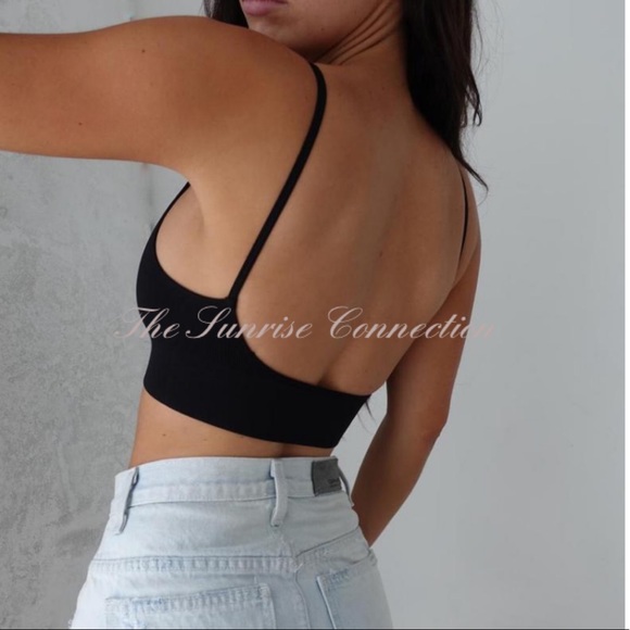 Meet Jane Bralette - Picture 2 of 7